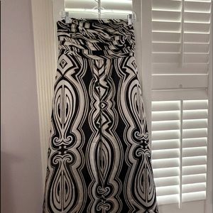 EUC Size 8 White House Black Market